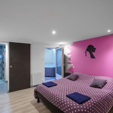 Appartement Spa Privatif Et Cinema Centre Ville Metz Exterior foto