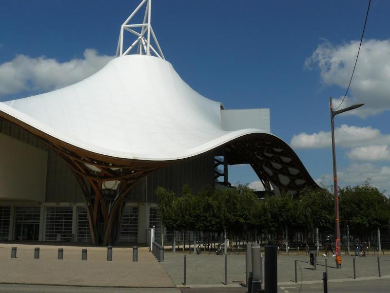 Appartement Spa Privatif Et Cinema Centre Ville Metz Exterior foto