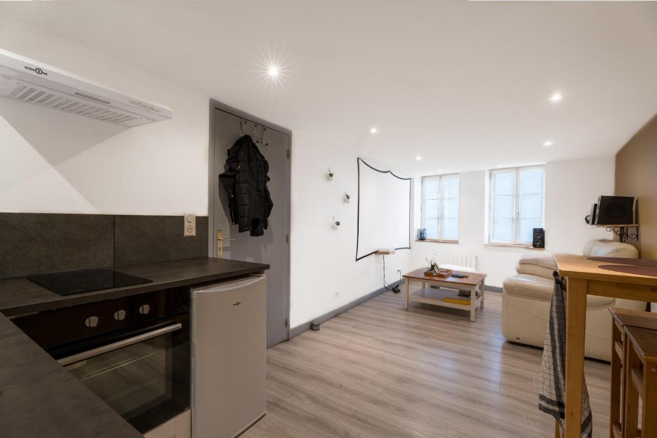 Appartement Spa Privatif Et Cinema Centre Ville Metz Exterior foto